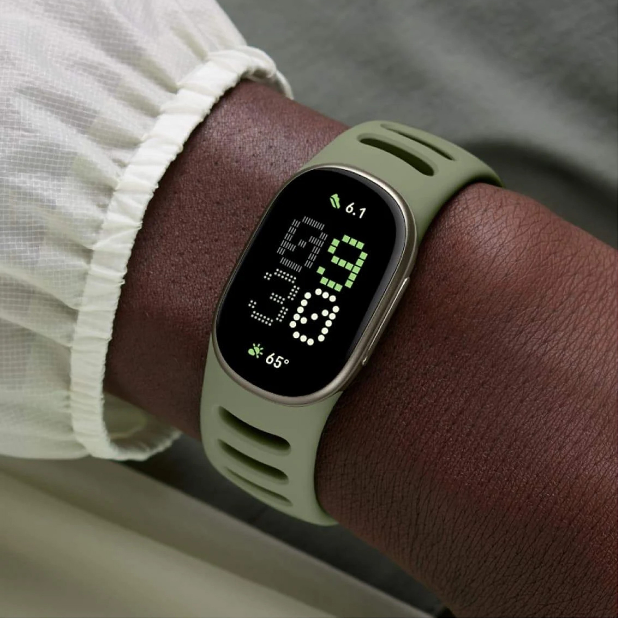 Фітнес трекер Google Fitbit Edge